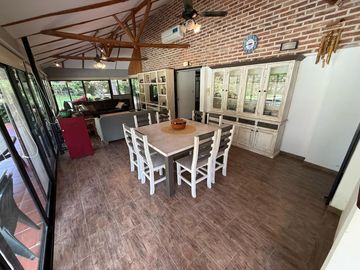 Venta - Casa - Barrio Parque La Verdad - Exaltación de la Cruz