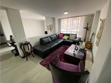 Apartamento Dúplex en San Lucas el Poblado