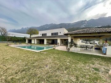 CASA EN VENTA, JARDINES COLONIALES, SAN PEDRO GARZA GARCIA, N.L.