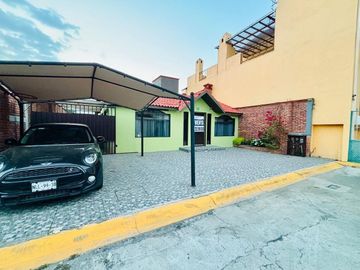 Casa de una sola planta en Fraccionamiento privado