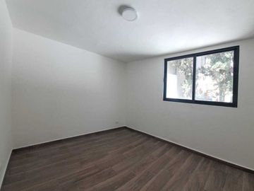 CASA EN VENTA CON SEGURIDAD EN LOMAS DE VALLE DORADO, TLALNEPANTLA DE BAZ
