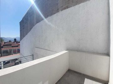 CASA EN VENTA CON SEGURIDAD EN LOMAS DE VALLE DORADO, TLALNEPANTLA DE BAZ
