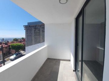 CASA EN VENTA CON SEGURIDAD EN LOMAS DE VALLE DORADO, TLALNEPANTLA DE BAZ