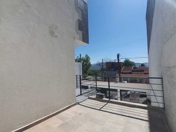 CASA EN VENTA CON SEGURIDAD EN LOMAS DE VALLE DORADO, TLALNEPANTLA DE BAZ