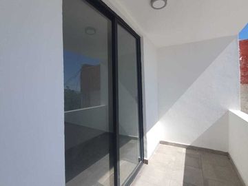 CASA EN VENTA CON SEGURIDAD EN LOMAS DE VALLE DORADO, TLALNEPANTLA DE BAZ