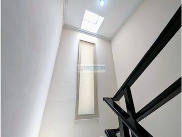 Se vende casa independiente en Villa Santos