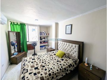 Se vende casa independiente en Villa Santos