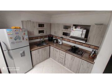 VENTA DE CASA DUPLEX EN BELEN SAN CARLOS