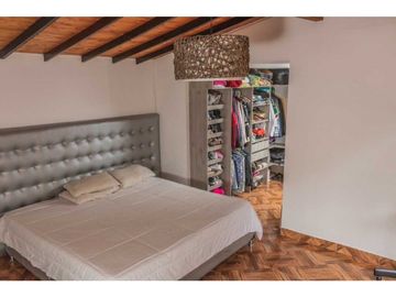 VENTA DE CASA DUPLEX EN BELEN SAN CARLOS