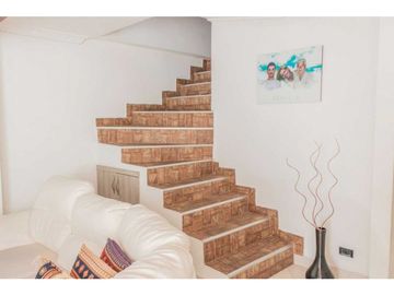 VENTA DE CASA DUPLEX EN BELEN SAN CARLOS