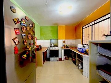 SE VENDE CASA EN VENTANILLA VILLA LOS REYES