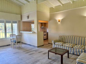 VENTA CASA PINAMAR a metros del mar y del centro