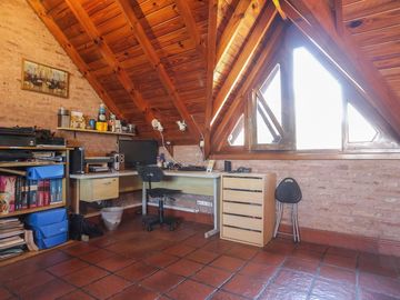 CASA EN VENTA EN RAMOS MEJÍA 6 AMBIENTES