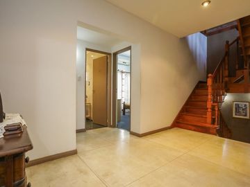 CASA EN VENTA EN RAMOS MEJÍA 6 AMBIENTES