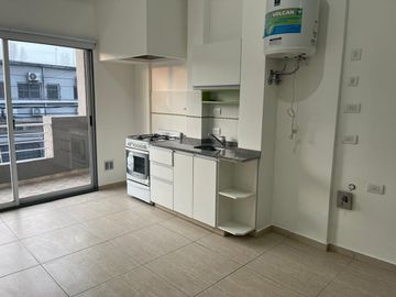 CASEROS CENTRO MONOMABIENTE EN VENTA