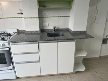 CASEROS CENTRO MONOMABIENTE EN VENTA