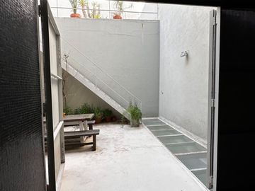 PH VENTA ALMAGRO patio terraza entrada indep.