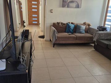 Se vende casa aislada condominio
