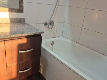 Se vende casa aislada condominio