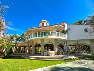 RESIDENCIA EN VENTA