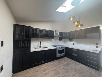 Casa en Venta de 1 piso en Residencial La Virgen, Metepec, en frente del Parque Bicentenario