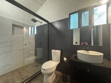 Casa en Venta de 1 piso en Residencial La Virgen, Metepec, en frente del Parque Bicentenario