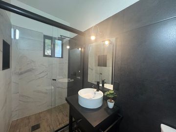 Casa en Venta de 1 piso en Residencial La Virgen, Metepec, en frente del Parque Bicentenario