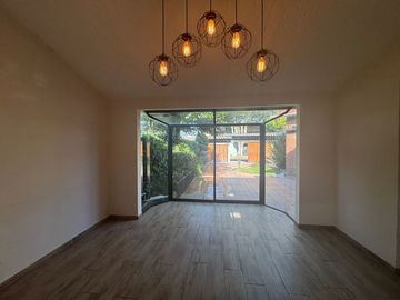 Casa en Venta de 1 piso en Residencial La Virgen, Metepec, en frente del Parque Bicentenario