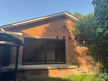 Casa en Venta de 1 piso en Residencial La Virgen, Metepec, en frente del Parque Bicentenario