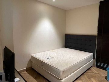 2 Bedroom Condo for sale at Sky Walk Residences