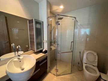 2 Bedroom Condo for sale at Sky Walk Residences