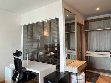 2 Bedroom Condo for sale at Sky Walk Residences