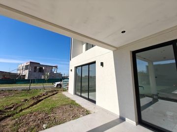 Casa con pileta en San Pablo