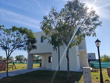 Casa con pileta en San Pablo