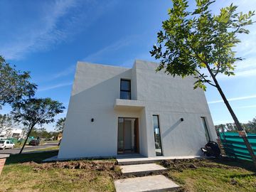 Casa con pileta en San Pablo