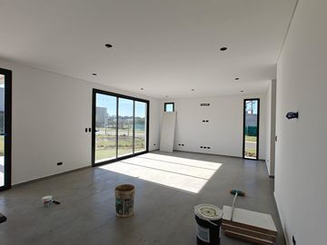 Casa con pileta en San Pablo