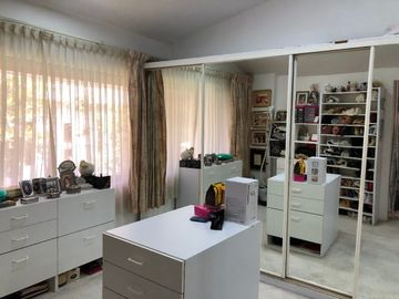 VENTA CASA EN CALLE CERRADA EN JARDINES EN LA MONTAÑA