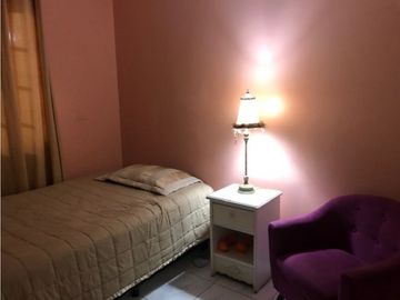 SE VENDE CASA EN EL DORAL, TUMBA MUERTO