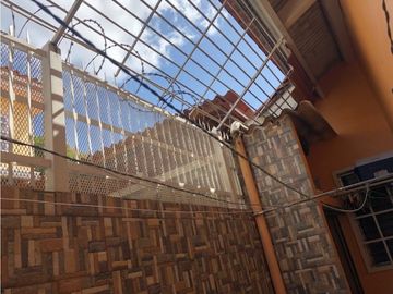 SE VENDE CASA EN EL DORAL, TUMBA MUERTO
