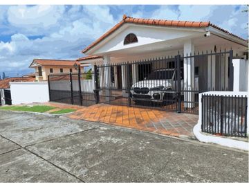 Casa en venta  Los Guayacanes-Hato Pintado (BO)