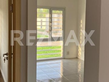 VENTA CASA EN ESQUINA 2 DORM| LA FALDA, CIPOLLETTI