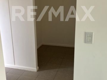 VENTA CASA EN ESQUINA 2 DORM| LA FALDA, CIPOLLETTI