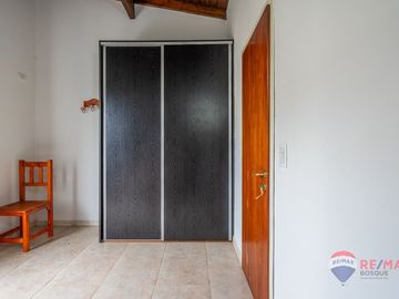 VENTA 4 AMBIENTES DUPLEX PINAMAR COCHERAS PARRILLA