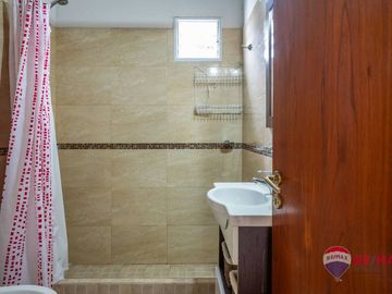 VENTA 4 AMBIENTES DUPLEX PINAMAR COCHERAS PARRILLA