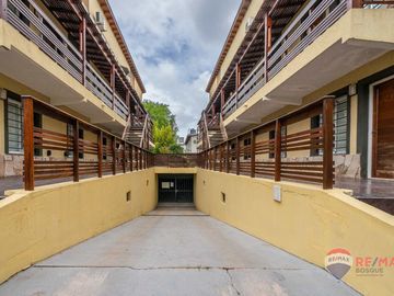 VENTA 4 AMBIENTES DUPLEX PINAMAR COCHERAS PARRILLA