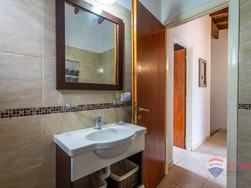 VENTA 4 AMBIENTES DUPLEX PINAMAR COCHERAS PARRILLA