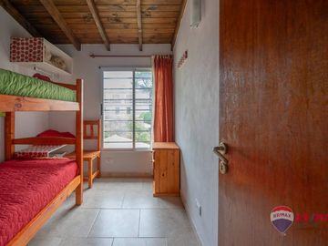 VENTA 4 AMBIENTES DUPLEX PINAMAR COCHERAS PARRILLA
