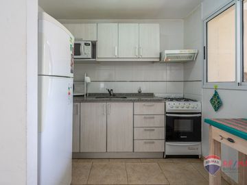 VENTA 4 AMBIENTES DUPLEX PINAMAR COCHERAS PARRILLA