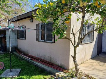 Venta Casa 4 ambientes en Monte Grande