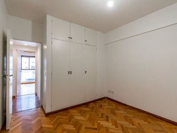 VENTA SEMI PISO 4 AMB C/COCHERA CUBIERT - RECOLETA